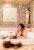 Schöne Junge Frau Entspannt in der hot tub
