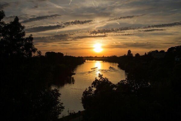 Main Sonnenuntergang nahe Aschaffenburg Deutschland