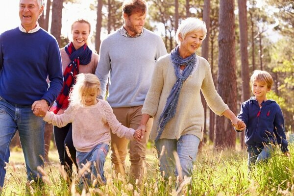 Glückliche Multi-generationen Familie