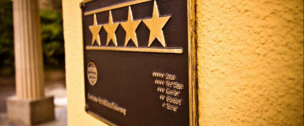 4 Sterne