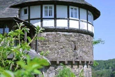 Außenansicht, Quelle: Hotel Burg Trendelburg