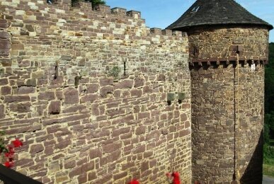 Außenansicht, Quelle: Hotel Burg Trendelburg