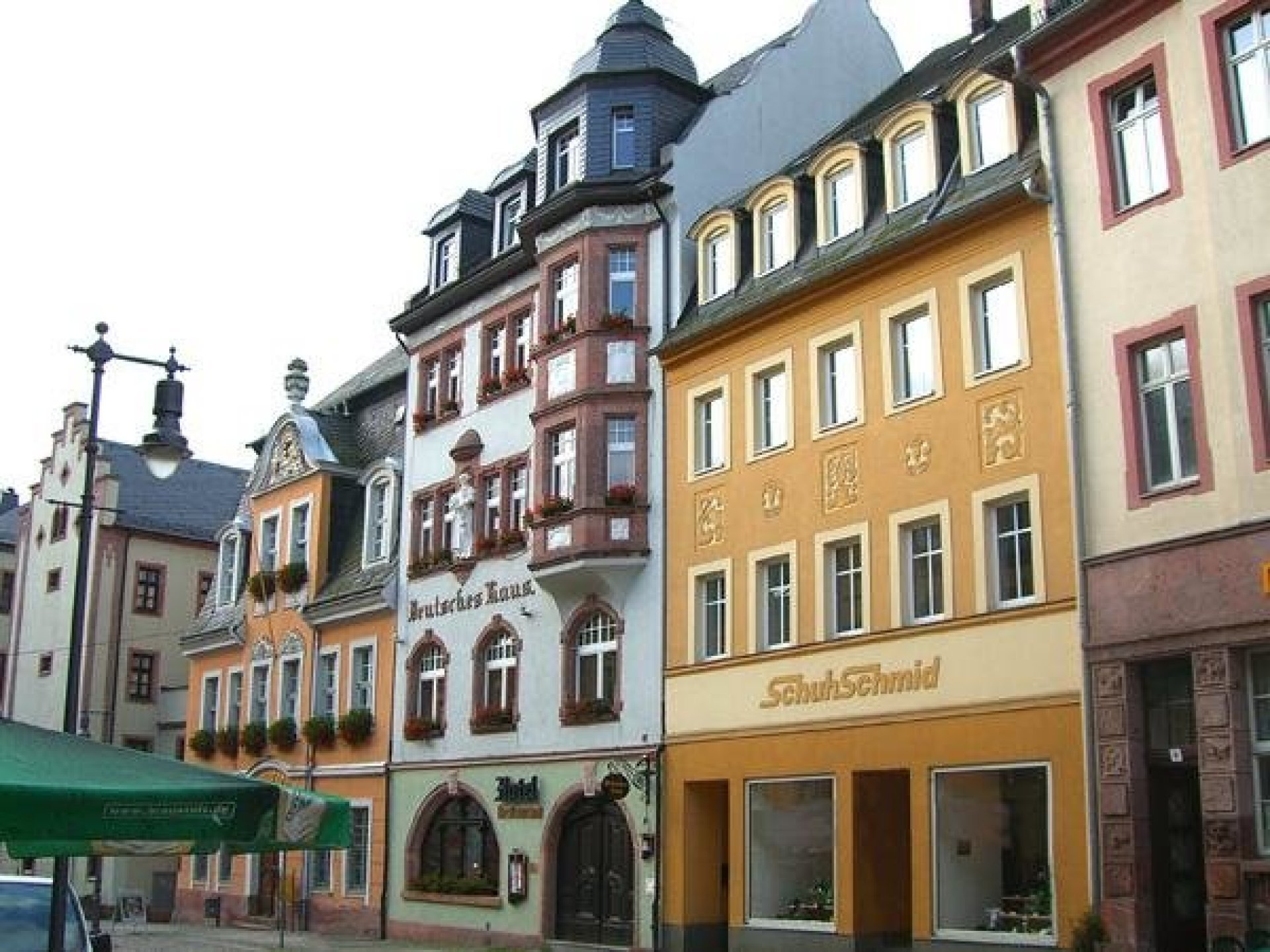 Dresden entdecken bei einer Stollenfahrt mit der Weissen Flotte