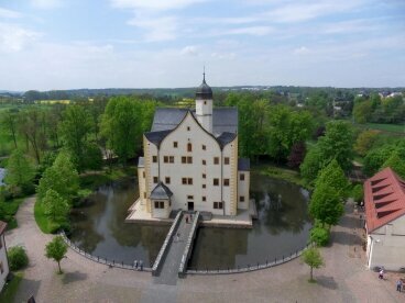 Das Schlossgebäude, Quelle: Wasserschloss Klaffenbach Schlosshotel Chemnitz