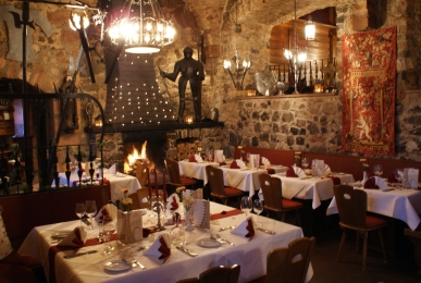 Array, Quelle: Burghotel Staufenberg