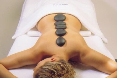 Hot-Stone-Massage, Quelle: Werrapark Resort Hotel Frankenblick