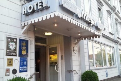 Hoteleingang, Quelle: Hotel Meyn