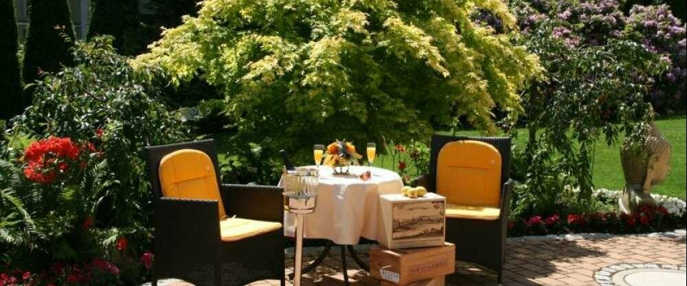 Hotelgarten1