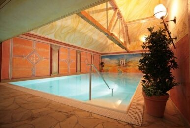 Schwimmbad, Quelle: Hotel Bellevue Spa & Resort Reiterhof Wirsberg