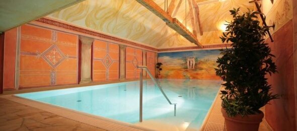 Schwimmbad, Quelle: Hotel Bellevue Spa & Resort Reiterhof Wirsberg