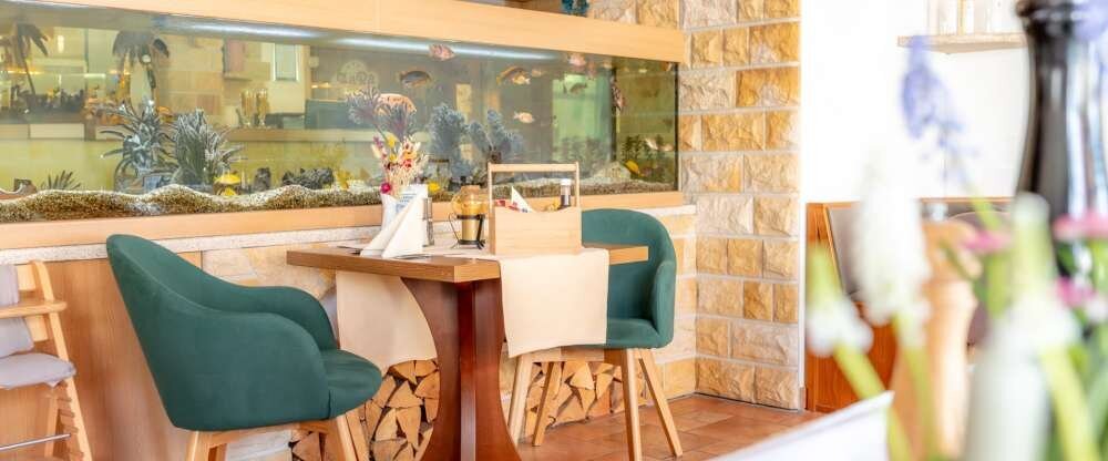 AaRa Hotel - Restaurant