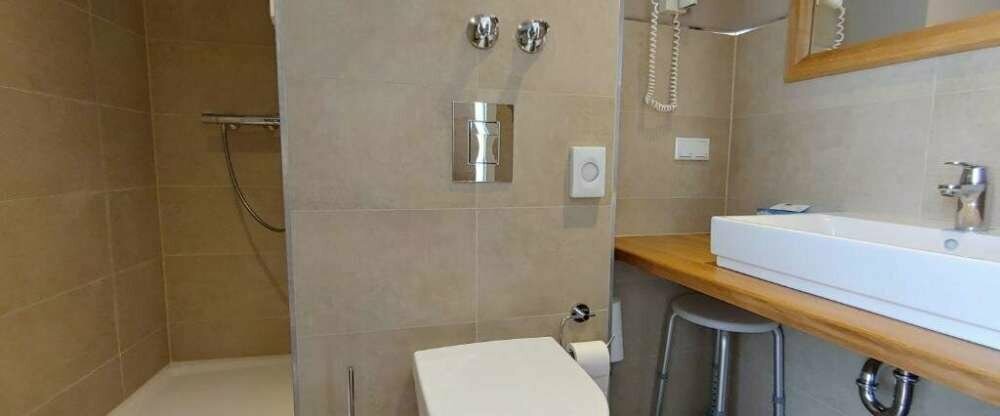 AKZENT Hotel Berg’s Alte Bauernschänke - Badezimmer