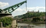 Würzburg am Main mit Blick zur Festung Marienberg
