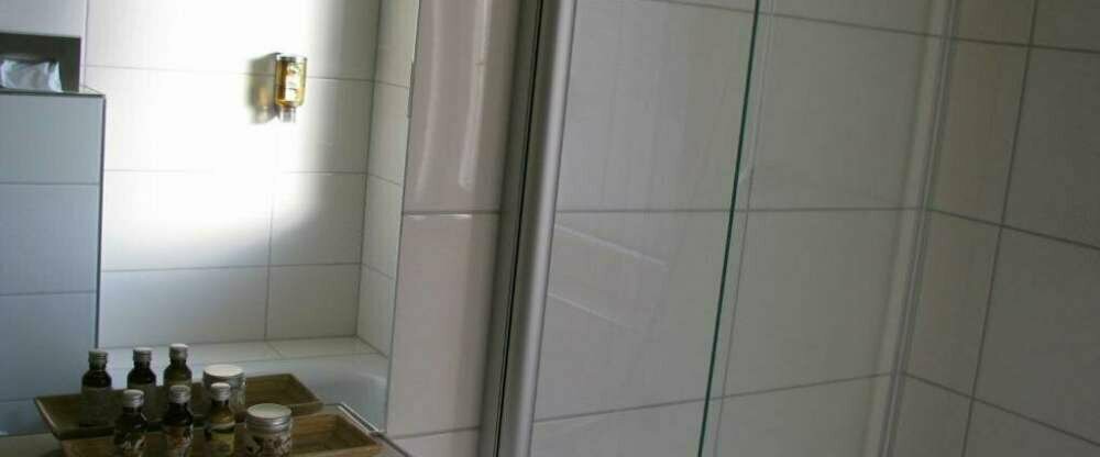 AKZENT Hotel Restaurant Albert - Badezimmer