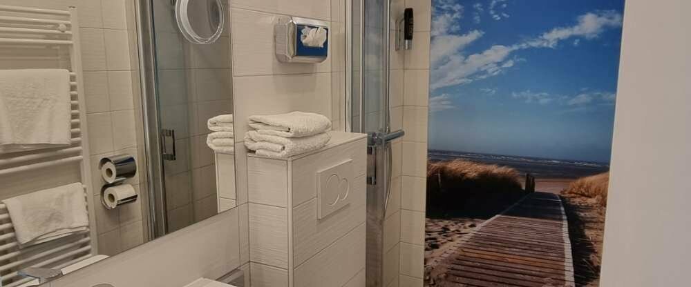 Bad mit ebenerdiger Dusche