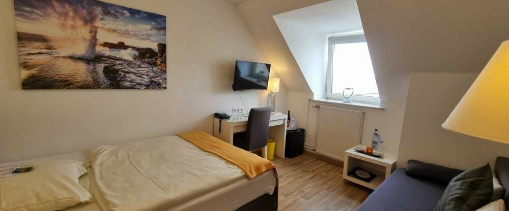 Einzelzimmer - Bett 140x200cm