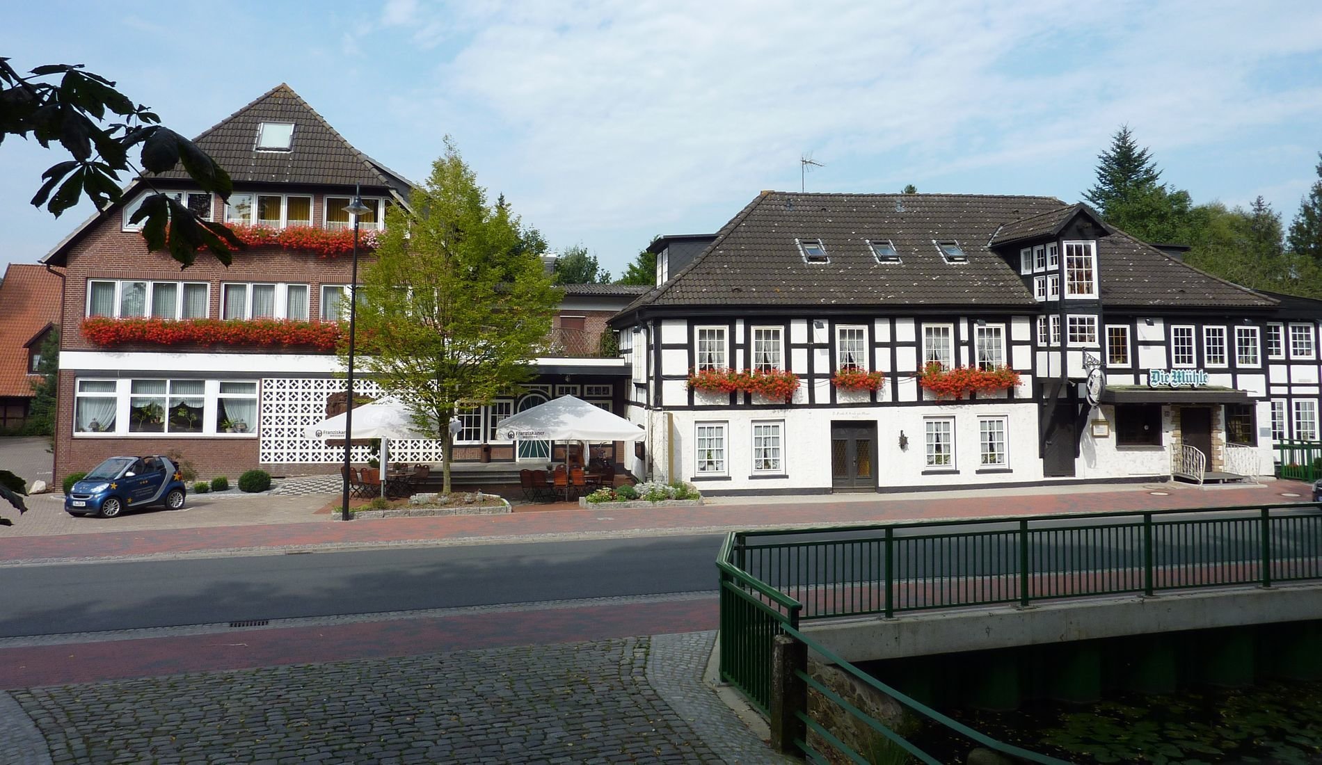 3 Tage Kegler-Wochenende (ab 6 Personen) – AKZENT Hotel Zur Wasserburg (3.5 Sterne) in Harpstedt, Niedersachsen inkl. Halbpension