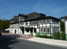 AKZENT Hotel Zur Wasserburg - Hotel-Außenansicht