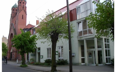 AKZENT Parkhotel Trebbin - Hotel-Außenansicht