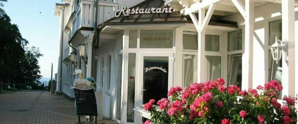 AKZENT Waldhotel SPA Rügen - Hotel-Außenansicht