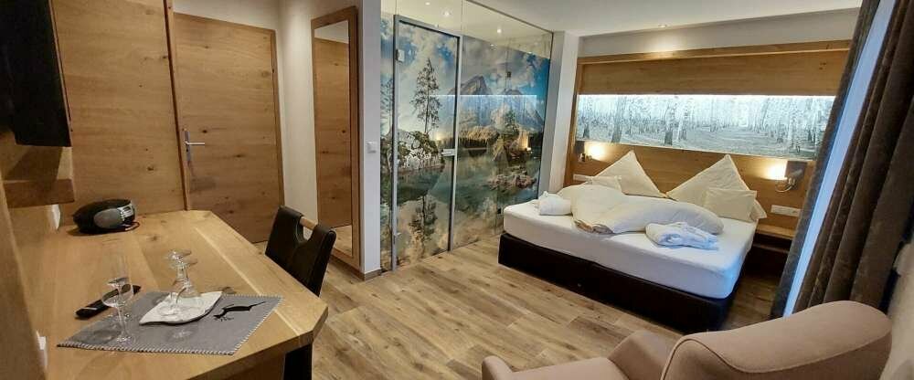 Alpenzauber-Doppelzimmer-Design mit Balkon oder Terrasse