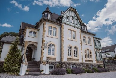 Alte Landratsvilla Hotel Bender - Hotel-Außenansicht, Quelle: Alte Landratsvilla Hotel Bender 