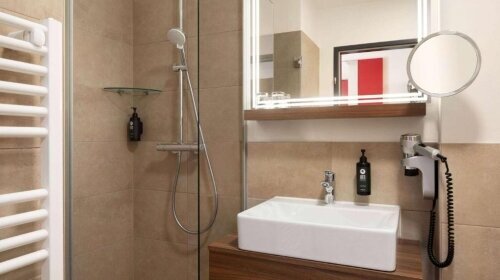 Amedia Express Graz Airport - Badezimmer