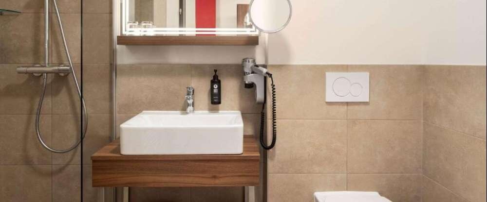 Amedia Express Graz Airport - Badezimmer