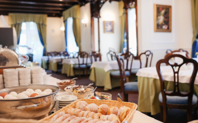 Apart Hotel Trocnov - Restaurant Villa Smetana