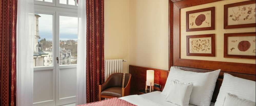 Appartement ( in der Villa Waldert mit einem separaten Schlafzimmer und einem großen Wohnzimmer, in der Grösse von ca. 39 m2, mit Blick auf das Panorama von Karlsbad. 