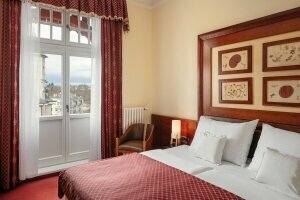 Appartement ( in der Villa Waldert mit einem separaten Schlafzimmer und einem großen Wohnzimmer, in der Grösse von ca. 39 m2, mit Blick auf das Panorama von Karlsbad.
