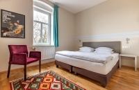 Appartement für 2-3 Personen und einem 180x200m Bett. Für einen angenehmen Aufenthalt für diejenigen, die gern Tag und Nacht, Arbeit und Privatsphäre und Gemütlichkeit voneinander trennen und noch mehr davon haben möchten.