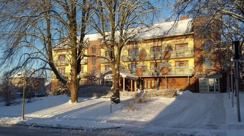 April Hotel Panorama - Hotel-Außenansicht