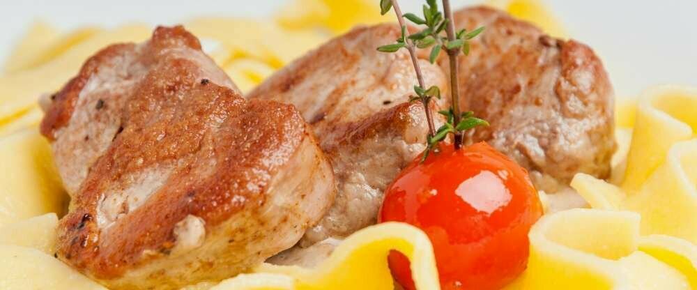 April Hotel Panorama - Küche