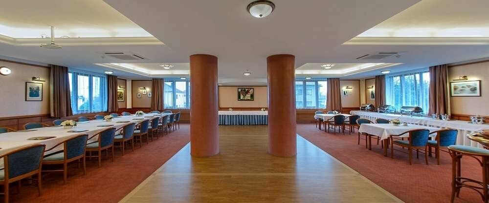 April Hotel Panorama - Tagungsraum