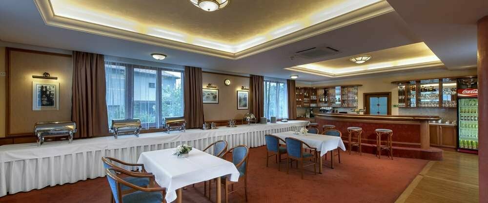 April Hotel Panorama - Tagungsraum