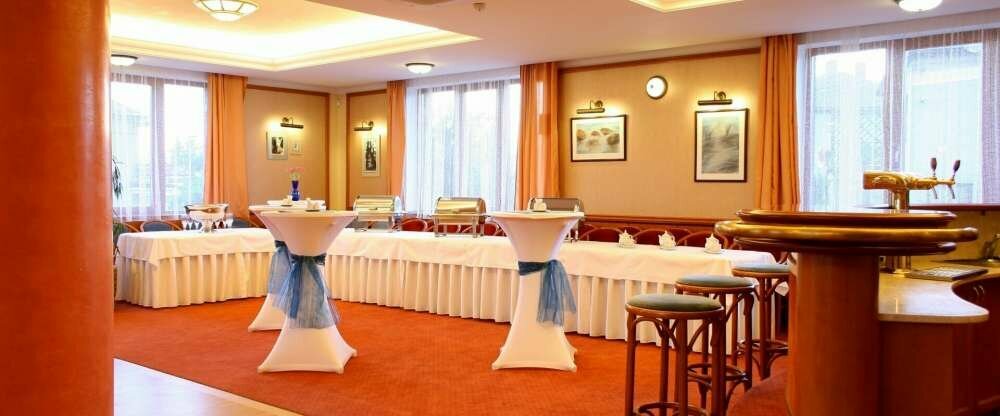 April Hotel Panorama - Tagungsraum