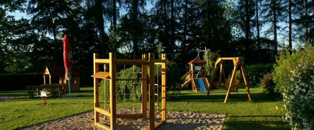 April Hotel Panorama - Terrasse/Außenbereich