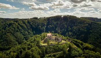 April Hotel Panorama - Umgebung