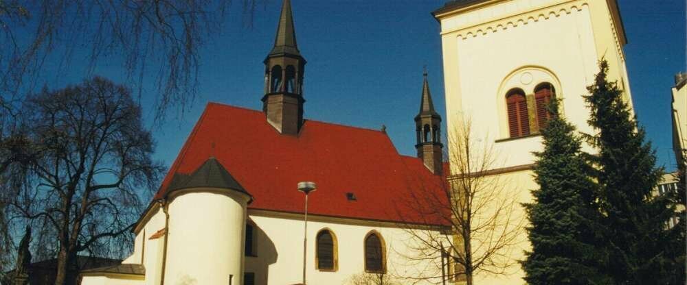 April Hotel Panorama - Umgebung