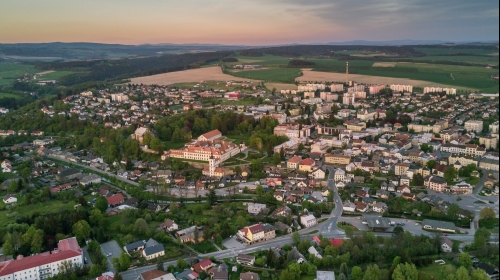 April Hotel Panorama - Umgebung