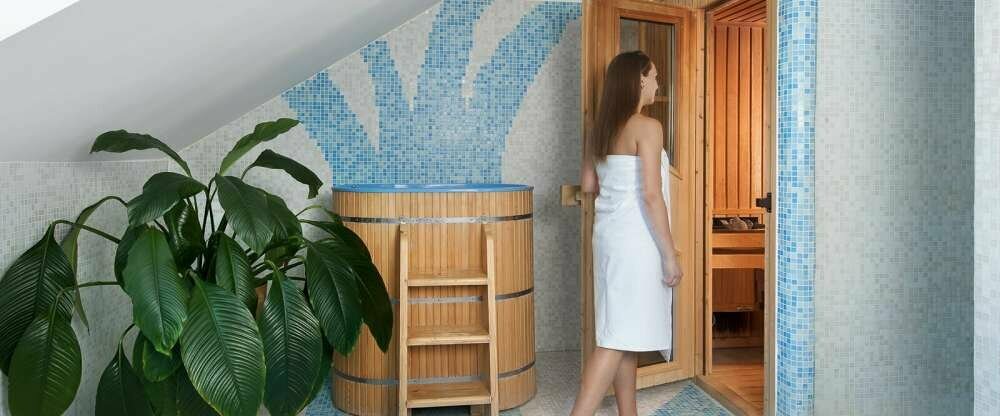 April Hotel Panorama - Wellnessbereich