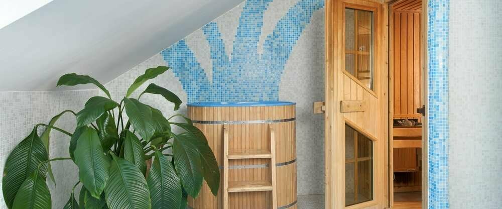 April Hotel Panorama - Wellnessbereich