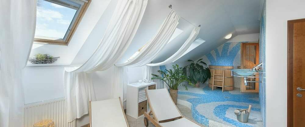 April Hotel Panorama - Wellnessbereich