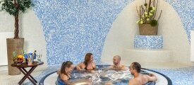 April Hotel Panorama - Wellnessbereich, Quelle: April Hotel Panorama