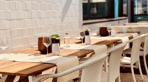 Aqua Hotel & Hostel - Terrasse/Außenbereich