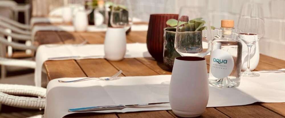 Aqua Hotel & Hostel - Terrasse/Außenbereich