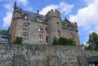 Außenansicht 2, Quelle: Burghotel Staufenberg