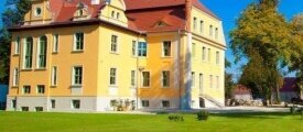 Aussenansicht, Quelle: Schlosshotel Wiechlice