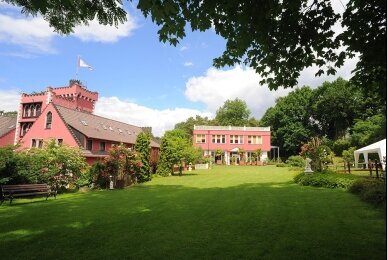 Außenansicht , Quelle: The Lakeside- Burghotel zu Strausberg